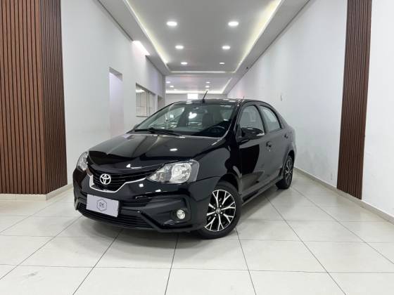 TOYOTA ETIOS 1.5 PLATINUM SEDAN 16V FLEX 4P AUTOMÁTICO